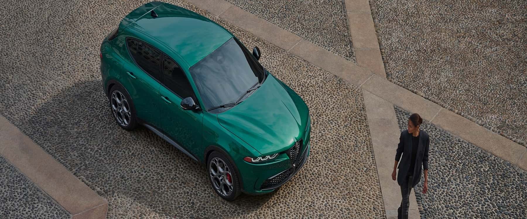 updated-alfa-romeo-hero-style-1-desktop-new
