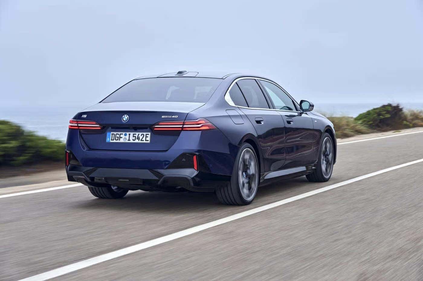 5 Series Features