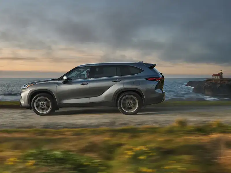 2026 Toyota Highlander Hybrid - Power and Performance