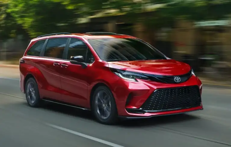 2026 toyota sienna van exterior