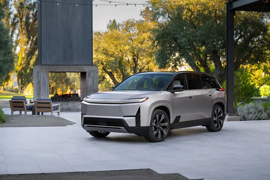 2027 Toyota Highlander BEV SUV