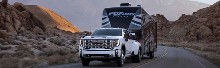 2024 GMC Sierra 2500 Denali, Towing a Mobile RV
