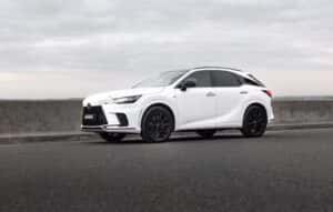 side view of a 2025 white Lexus RX