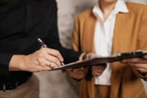 buying vs leasing a car