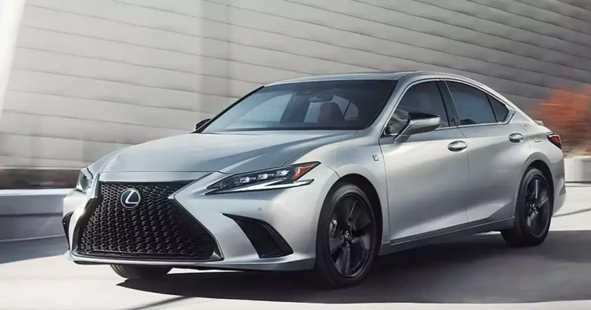 2024 Lexus ES-350 vs. Toyota Camry | Lexus of Cherry Hill