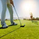 golfer putting
