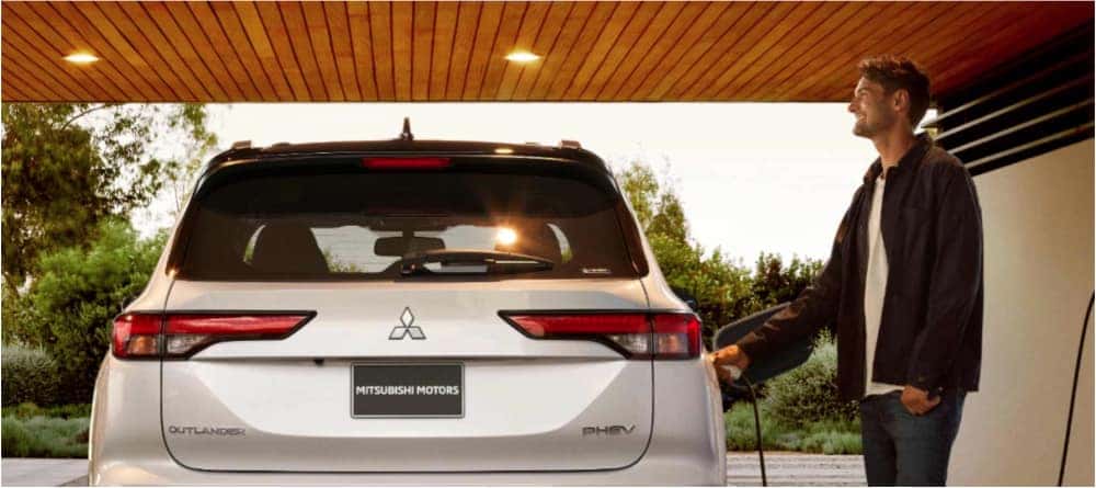 White Diamond Mitsubishi Outlander PHEV 2025 charging