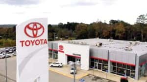 elevated view of Palestine Toyota dealership