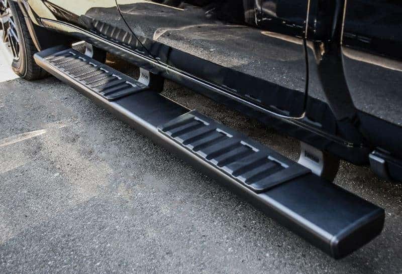 Westin R7 Running Board Black
