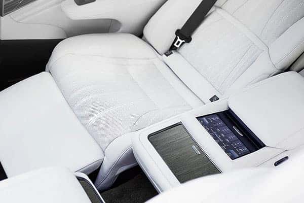 Lexus LS Interior