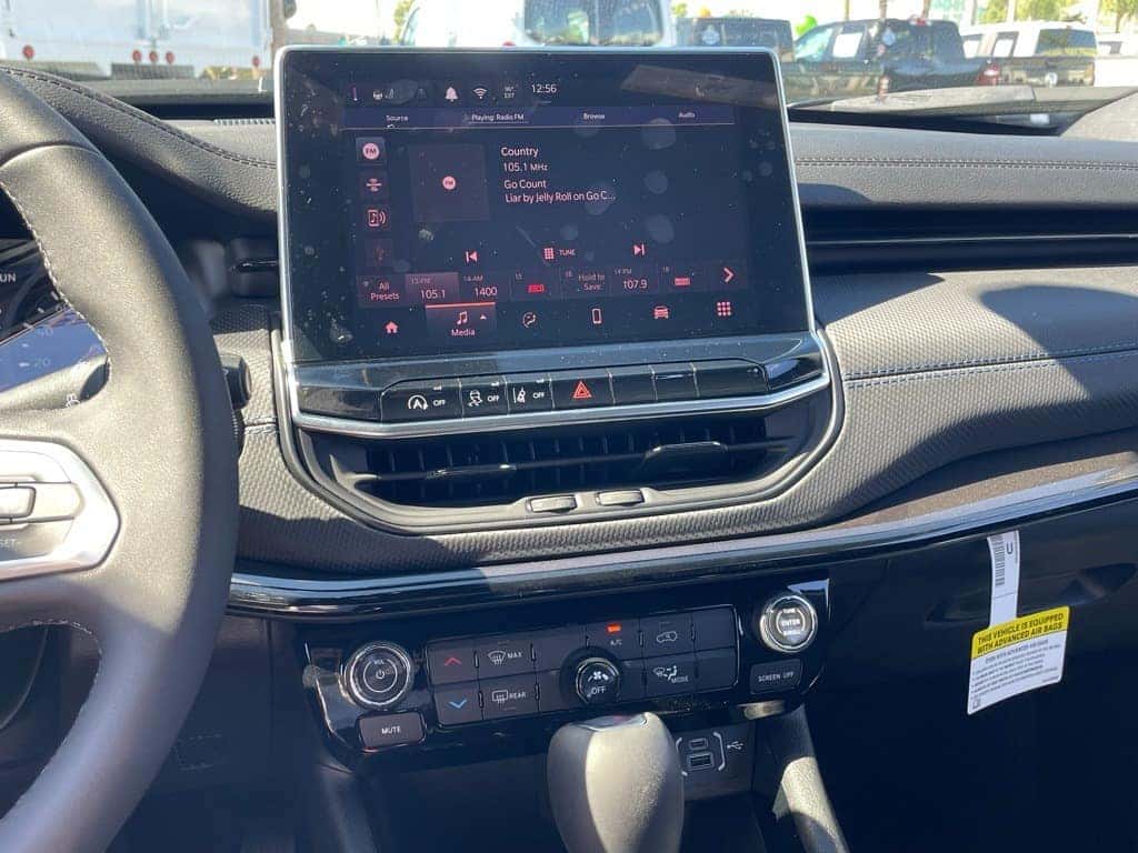 10.1 Inch Infotainment