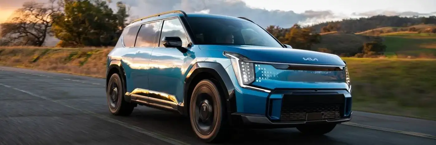 2025-Kia-EV9---Edmunds-Top-Rated-2025-Electric-SUV