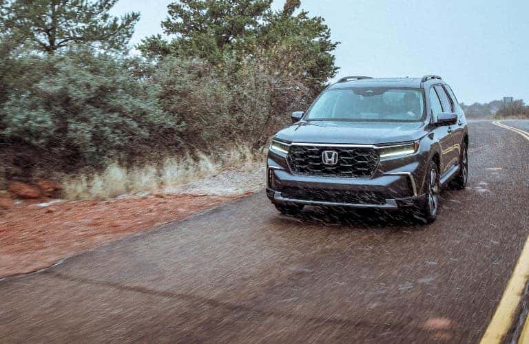 2023 Honda Pilot on Road