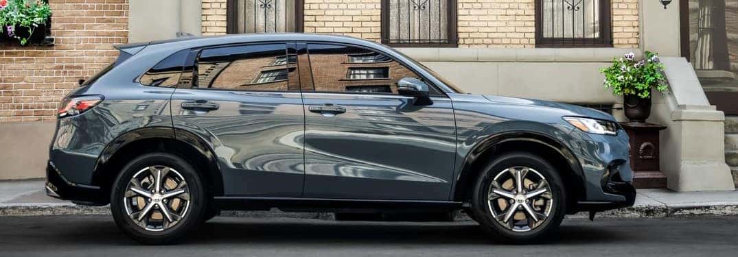 2023 Honda HR-V parked side view