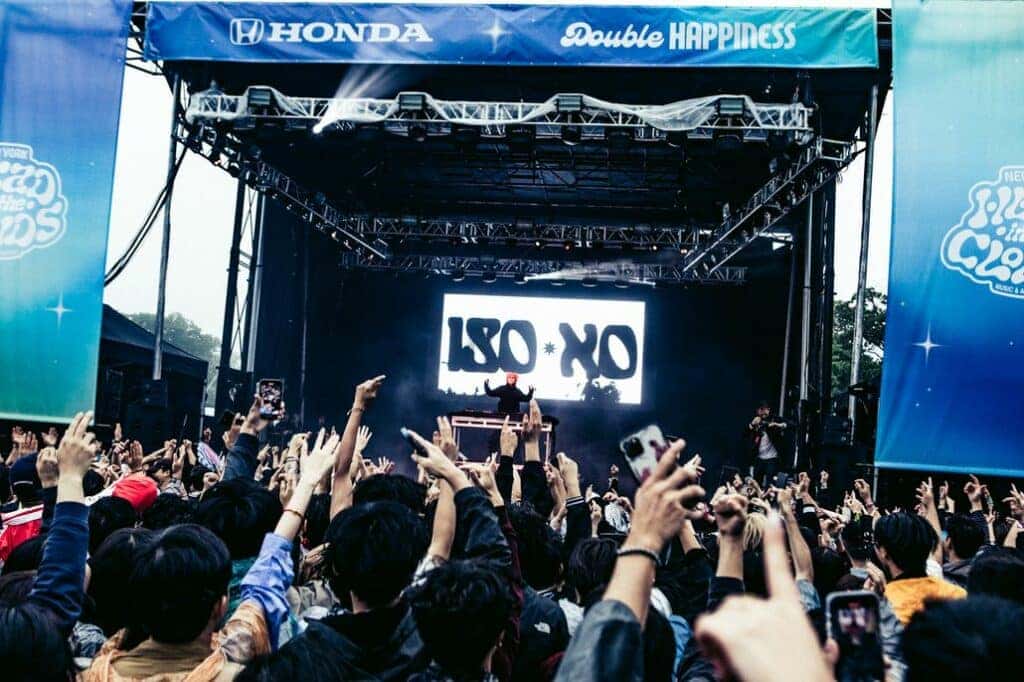 ISOxo Performing at the Head In The Clouds Music Festival Sponsored by Honda and 88rising