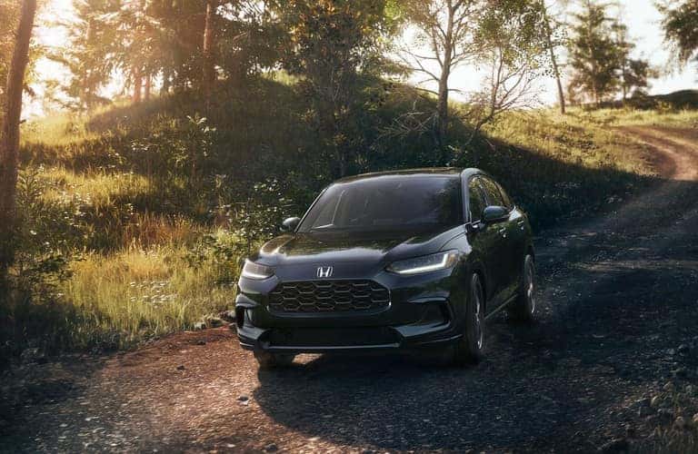 2023 Honda HR-V driving down hill