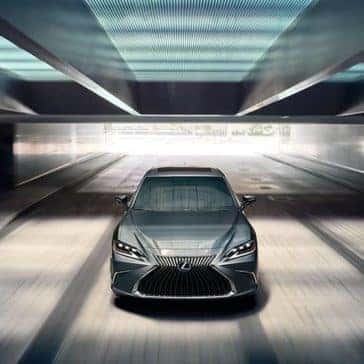 2019-Lexus-ES-main-view