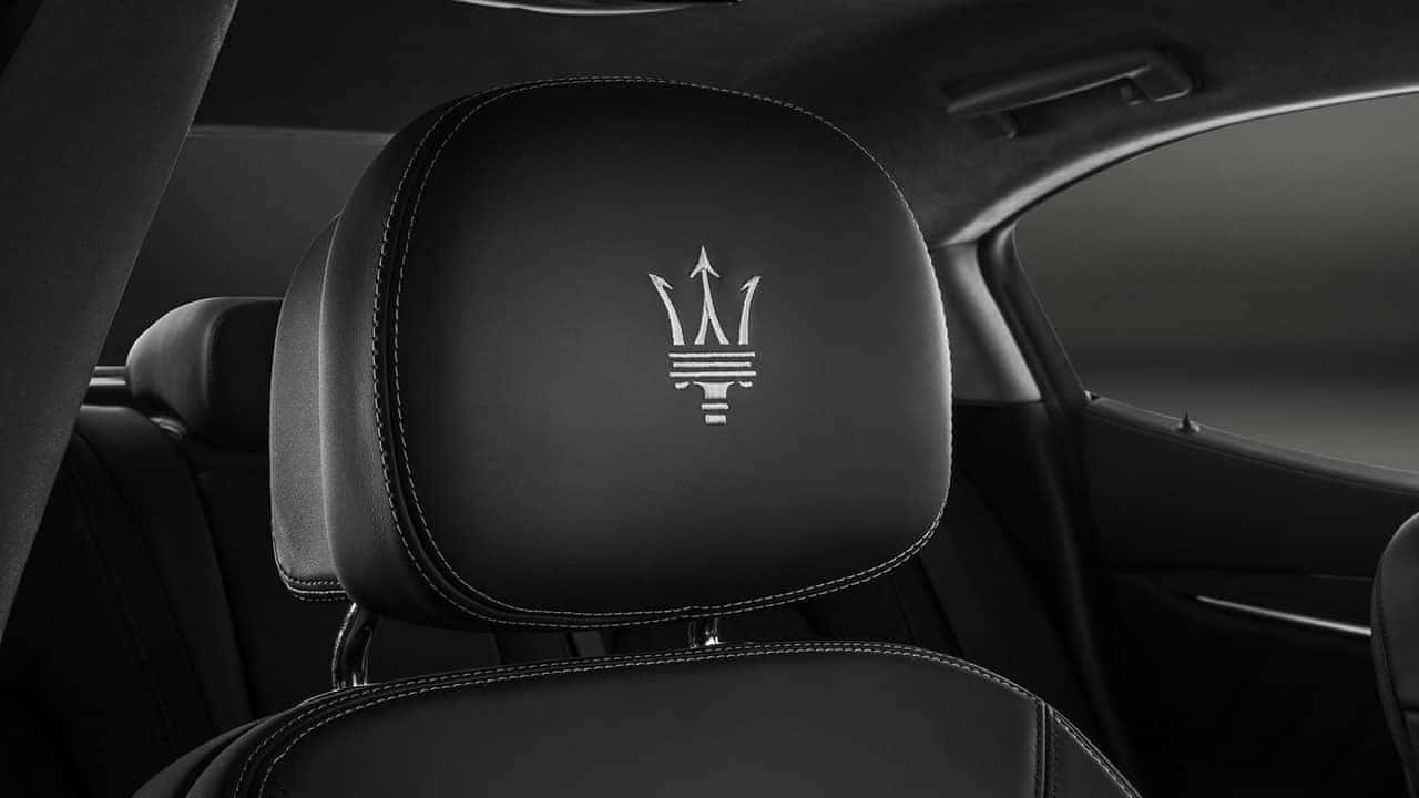2019-Maserati-Ghibli-headrest