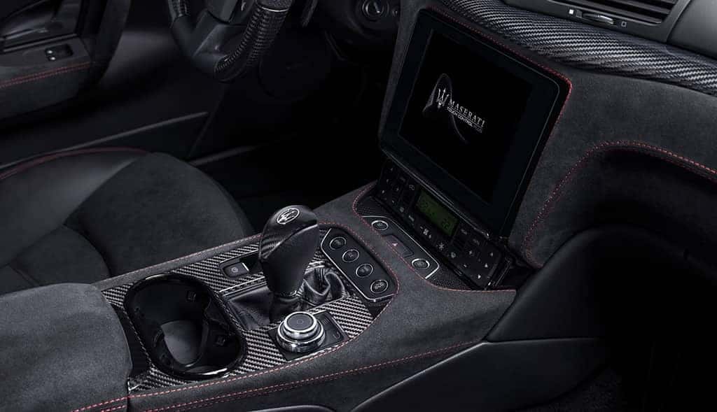 2019-Maserati-GranTurismo-controls