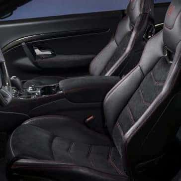 2019-Maserati-GranTurismo-front-interior