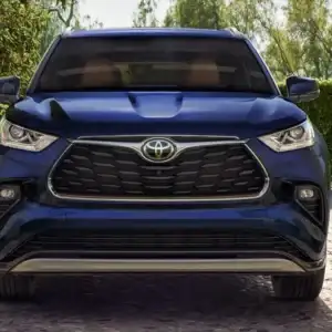 2026 Toyota Highlander Hybrid Front View