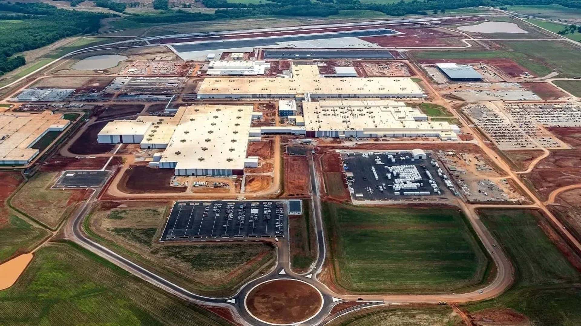 An Overhead View Of The Expansive Toyota Engine Assembly Plant In Huntsville, Alabama