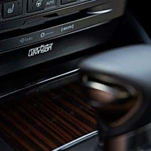 2020 Lexus ES Center Console