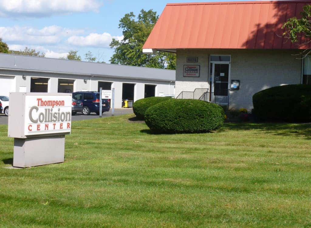 thompson collision center