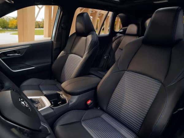2025-Toyota-RAV4Hybrid.interior