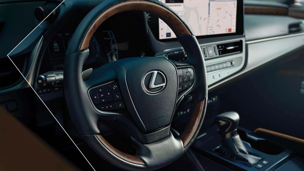 Features 2024 Lexus ES350