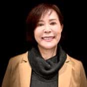 CHONG LEE